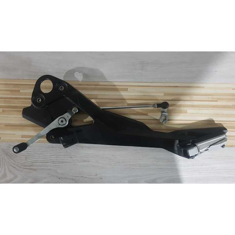 Holder Footrest Left Yamaha XJ 6 N - ABS - 2009 