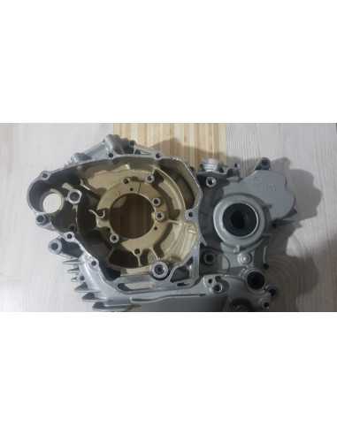 Left Crankcase Yamaha Virago XV 125 5AJ 1998, 2UJ151000300